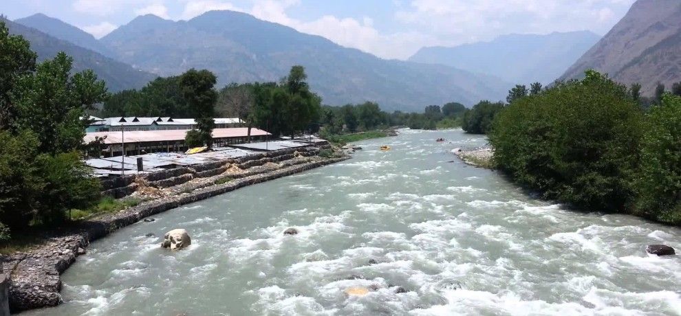 पानी की जंग क्या पाक के मंसूबों पर फिरेगा पानी, क्या भारत के लिए संधि तोड़ना संभव है? पानी की जंग क्या पाक के मंसूबों पर फिरेगा पानी, क्या भारत के लिए संधि तोड़ना संभव है?