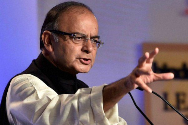 500-1000 के नोट बंद करने पर बोले वित्त मंत्री जेटली, काले धन वाले हैं परेशान