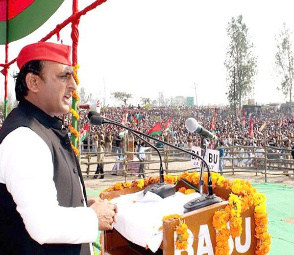 आइये जानें ! मुलायम सिंह के संसदीय क्षेत्र में कहाँ – कहाँ करेंगे अखिलेश अपनी चुनावी सभाएं आइये जानें ! मुलायम सिंह के संसदीय क्षेत्र में कहाँ – कहाँ करेंगे अखिलेश अपनी चुनावी सभाएं