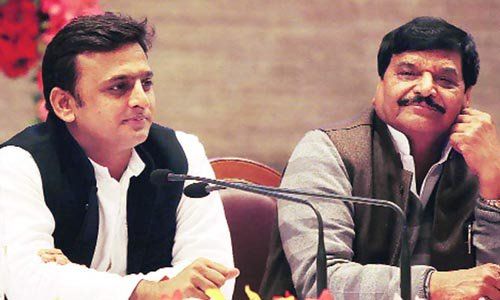 मुलायम सिंह यादव के घर में किस भेदी ने आग लगाई ? मुलायम सिंह यादव के घर में किस भेदी ने आग लगाई ?