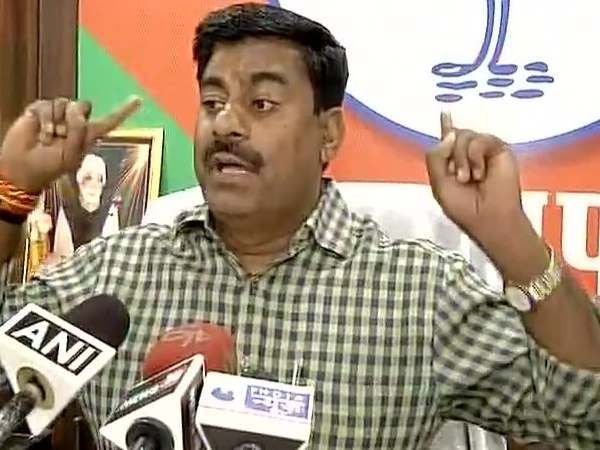 असली किसान कभी आत्‍महत्‍या नहीं करता, मरे वही किसान हैं जो सब्सिडी चाटते है