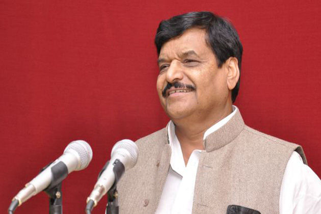 मुख्यमंत्री अखिलेश तय करेंगे गायत्री प्रसाद की कैबिनेट में वापसी: शिवपाल मुख्यमंत्री अखिलेश तय करेंगे गायत्री प्रसाद की कैबिनेट में वापसी: शिवपाल