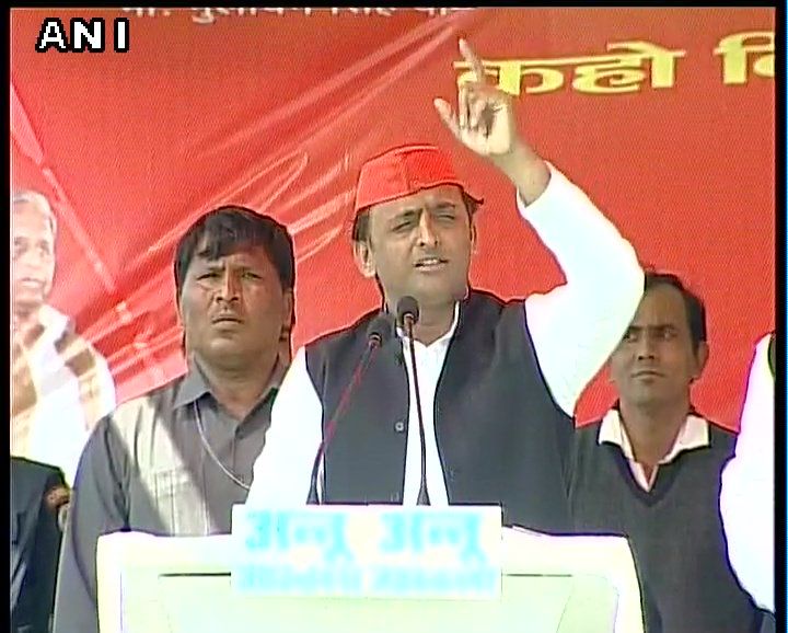 मोदी के बयान पर अखिलेश का पलटवार, पहले अपना इतिहास देखें मोदी मोदी के बयान पर अखिलेश का पलटवार, पहले अपना इतिहास देखें मोदी