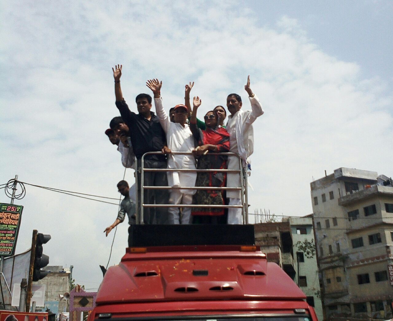 मुलायम का संदेश अखिलेश का सक्सेज मंत्रा लेकर कानपुर पहुँची मुलायम का संदेश अखिलेश का सक्सेज मंत्रा लेकर कानपुर पहुँची