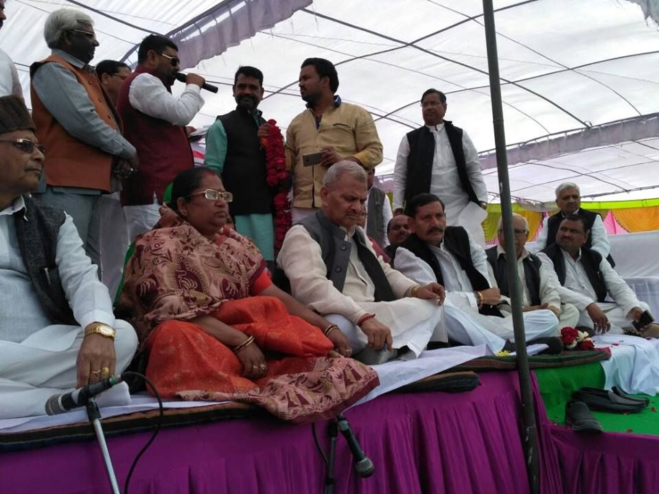 पार्टी का आदेश न मानने पर अरुणा तोमर का हो सकता है नुकसान पार्टी का आदेश न मानने पर अरुणा तोमर का हो सकता है नुकसान