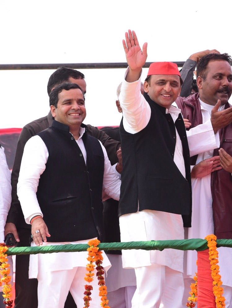 लखनऊ के लोग चुनाव के पहले मेट्रो मे न बैठे, इसके लिए मोदी ने रेलवे को परमीशन नहीं देने दिया – अखिलेश यादव लखनऊ के लोग चुनाव के पहले मेट्रो मे न बैठे, इसके लिए मोदी ने रेलवे को परमीशन नहीं देने दिया – अखिलेश यादव