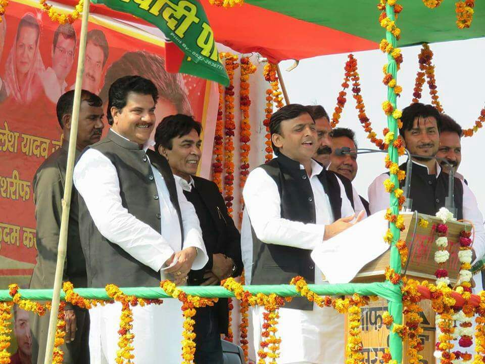 अब तो मैंने मुख्यमंत्री की ट्रेनिंग भी ले ली, एक बार और मुख्यमंत्री बना दो – अखिलेश यादव अब तो मैंने मुख्यमंत्री की ट्रेनिंग भी ले ली, एक बार और मुख्यमंत्री बना दो – अखिलेश यादव
