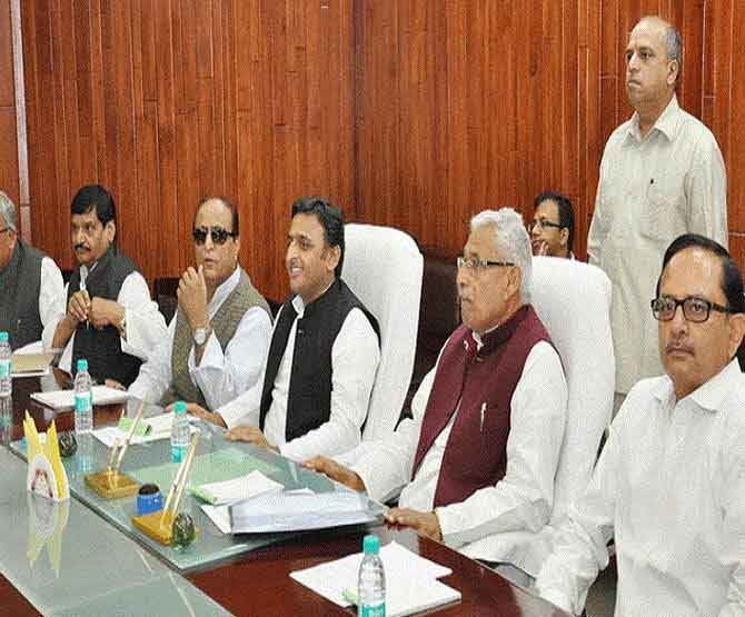 कैबिनेट की बैठक गुरुवार को इन प्रस्ताव को मंजूरी प्रदान की जा सकती है कैबिनेट की बैठक गुरुवार को इन प्रस्ताव को मंजूरी प्रदान की जा सकती है