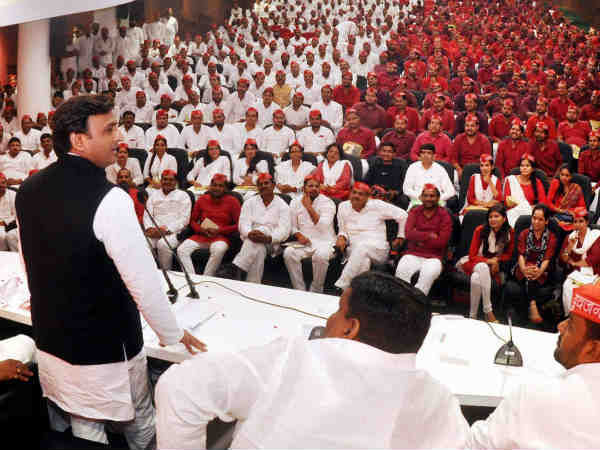 युवा जनाधार के अगुवा अखिलेश युवा जनाधार के अगुवा अखिलेश