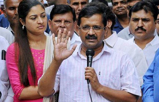 केजरीवाल ने की पीएम मोदी की जमकर तारीफ, कहा- 100 मतभेद सही लेकिन मैं आपको सैल्‍यूट करता हूं