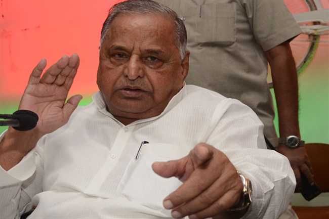 सपा संगठन में चलेगा बड़े फेरबदल का दौर , आजम ने संभाला शांति बहाली का मोर्चा सपा संगठन में चलेगा बड़े फेरबदल का दौर , आजम ने संभाला शांति बहाली का मोर्चा
