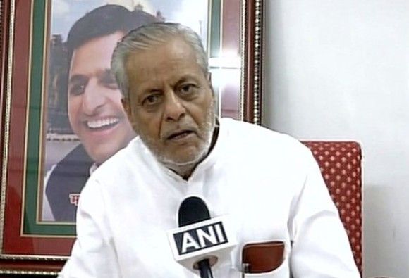 जिनके राज में निर्भया कांड हुआ हो उसे यूपी की कानून-व्यवस्था पर बोलने का हक नहीं जिनके राज में निर्भया कांड हुआ हो उसे यूपी की कानून-व्यवस्था पर बोलने का हक नहीं