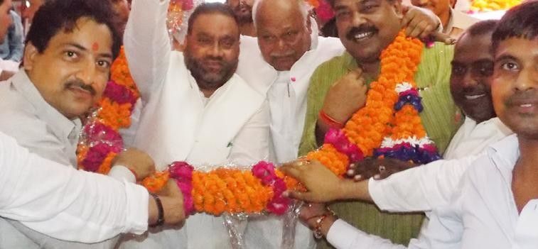 बाबा साहब को बेच रही हैं मायावती- मौर्य बाबा साहब को बेच रही हैं मायावती- मौर्य