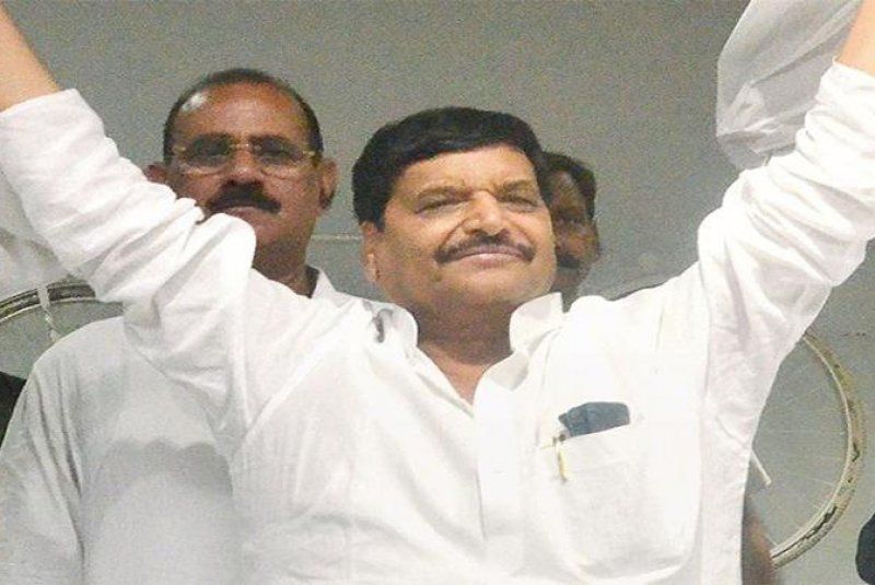 मतदाताओं के प्यार से इस बार भी उत्तर प्रदेश मे सबसे अधिक वोटों से जीतने का इतिहास रचेंगे – शिवपाल मतदाताओं के प्यार से इस बार भी उत्तर प्रदेश मे सबसे अधिक वोटों से जीतने का इतिहास रचेंगे – शिवपाल