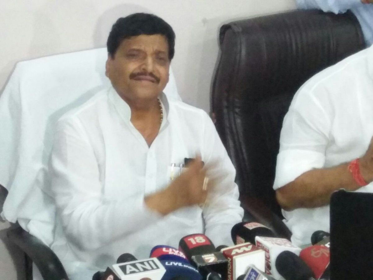 लेखपाल नहीं मानेंगे तो कार्रवाई करेंगे, -शिवपाल लेखपाल नहीं मानेंगे तो कार्रवाई करेंगे, -शिवपाल