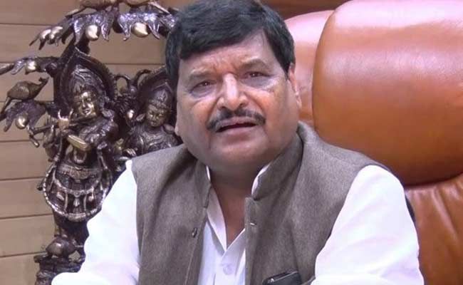 नेता जी जो फैसला लेंगे सर्वमान्य होगा, मैं किसी से नाराज़ नहीं : शिवपाल नेता जी जो फैसला लेंगे सर्वमान्य होगा, मैं किसी से नाराज़ नहीं : शिवपाल