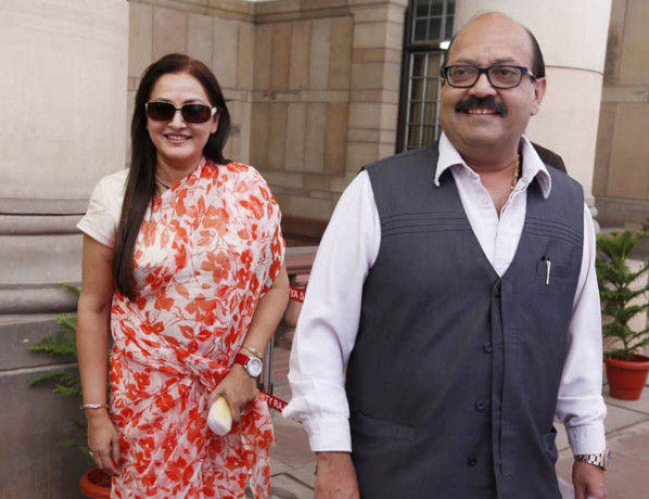 फिर भारी पड़े अमर सिंह, जया प्रदा को मिला कैबिनेट मंत्री जैसा पद फिर भारी पड़े अमर सिंह, जया प्रदा को मिला कैबिनेट मंत्री जैसा पद