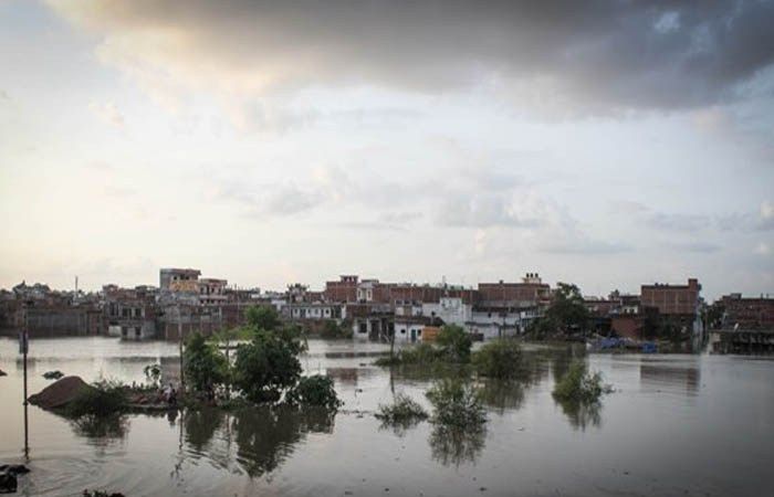 संगम नगरी में बाढ़ की दिल दहला देने वाली तस्वीरें संगम नगरी में बाढ़ की दिल दहला देने वाली तस्वीरें