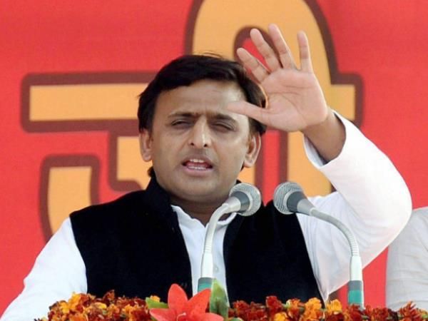मोदी मन की बात सुनाते रहेंगे तो काम कब करेंगे – अखिलेश यादव मोदी मन की बात सुनाते रहेंगे तो काम कब करेंगे – अखिलेश यादव