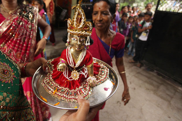 देशभर में जन्माष्टमी की धूम, मंदिरों में गूंजेंगे कृष्ण लला के भजन देशभर में जन्माष्टमी की धूम, मंदिरों में गूंजेंगे कृष्ण लला के भजन