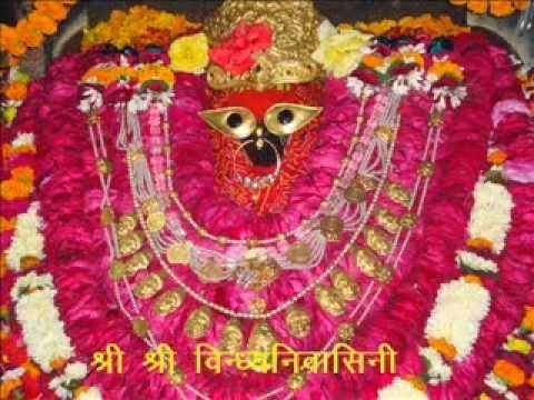 मां विंध्यवासिनी धाम में नवरात्र के पहले दिन उमड़ी भीड़ मां विंध्यवासिनी धाम में नवरात्र के पहले दिन उमड़ी भीड़