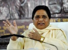 घायल पड़े अपने वोटरों के लिए भी वक्त नहीं निकाल सकीं मायावती घायल पड़े अपने वोटरों के लिए भी वक्त नहीं निकाल सकीं मायावती