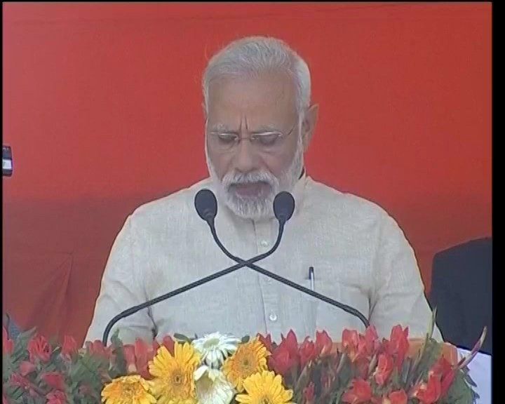 कुछ लोग तो चुनाव में हार को देखकर डूबी हुई नाव में जाकर बैठ गएः