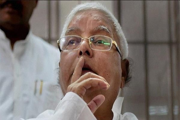 बिहार मे हमने और अब यहाँ अखिलेश राहुल मोदी को उखाड़ कर फेंक देंगे – लालू प्रसाद यादव बिहार मे हमने और अब यहाँ अखिलेश राहुल मोदी को उखाड़ कर फेंक देंगे – लालू प्रसाद यादव