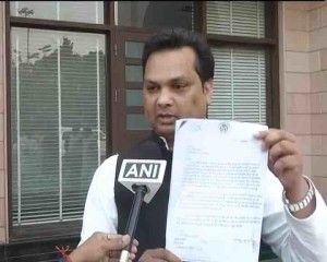 CM आवास पर मंत्री ने जड़ा MLC को थप्पड़! CM आवास पर मंत्री ने जड़ा MLC को थप्पड़!