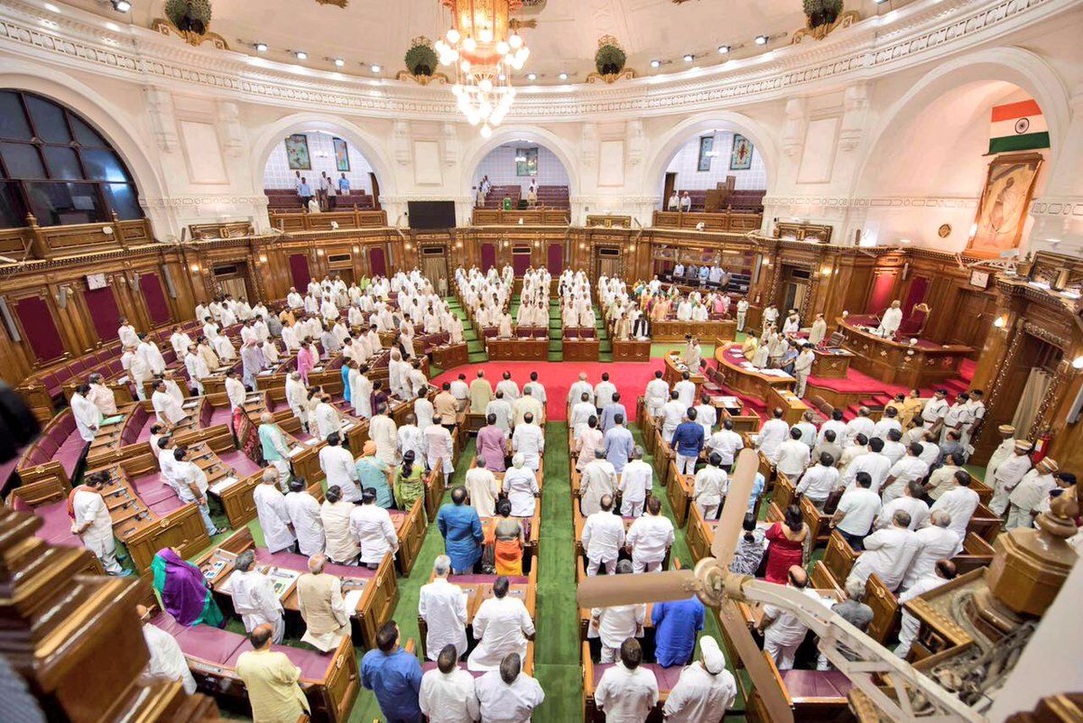 आजम खां ने अपनी सरकार की वापसी का भरोसा जताया आजम खां ने अपनी सरकार की वापसी का भरोसा जताया
