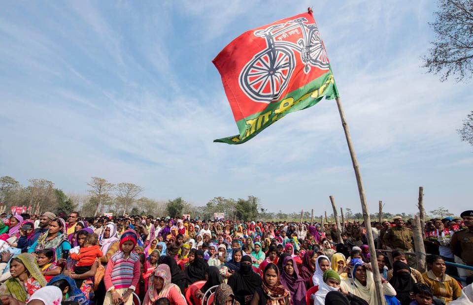 एक बार आप धोखा खा चुके हैं, अब दोबारा नरेंद्र मोदी के बहकावे मे नहीं आना – डिम्पल यादव एक बार आप धोखा खा चुके हैं, अब दोबारा नरेंद्र मोदी के बहकावे मे नहीं आना – डिम्पल यादव