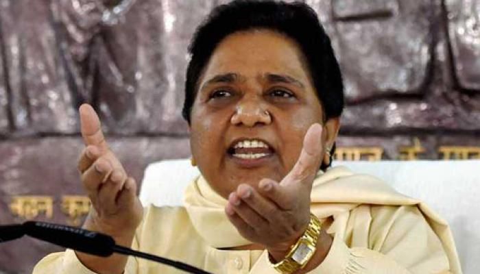 मुलायम को पुत्र मोह छोड़कर राजनीति से संन्यास ले लेना चाहिए: मायावती मुलायम को पुत्र मोह छोड़कर राजनीति से संन्यास ले लेना चाहिए: मायावती