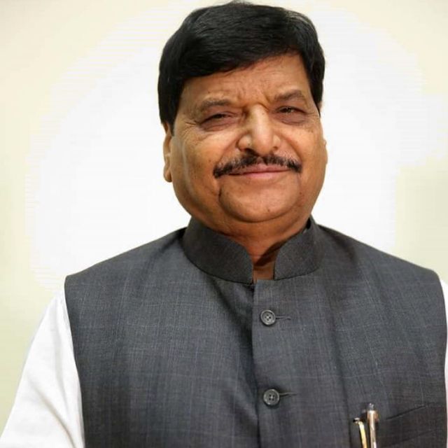 अमित जानी पर मायावती की मूर्ती तोड़ने का मुकदमा वापस होगा अमित जानी पर मायावती की मूर्ती तोड़ने का मुकदमा वापस होगा