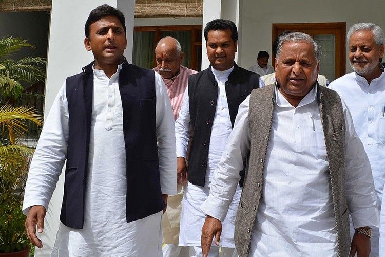 मुख्यमंत्री ने विधायकों को रजत जयंती समारोह को सफल बनाने के निर्देश दिए मुख्यमंत्री ने विधायकों को रजत जयंती समारोह को सफल बनाने के निर्देश दिए