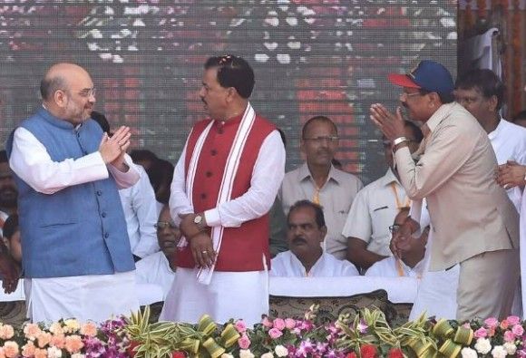 बहिनजी के राजदार पदम् सिंह बने नमो के सिपाही बहिनजी के राजदार पदम् सिंह बने नमो के सिपाही