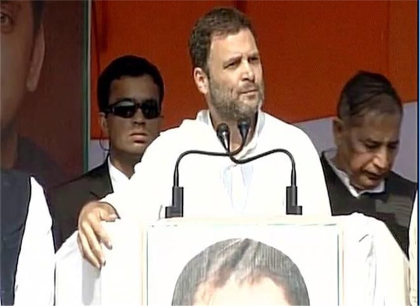 आलू की फैक्ट्री खोलने के बाद अब आम की फैक्ट्री, भरी सभा में लगने लगे ठहाके आलू की फैक्ट्री खोलने के बाद अब आम की फैक्ट्री, भरी सभा में लगने लगे ठहाके