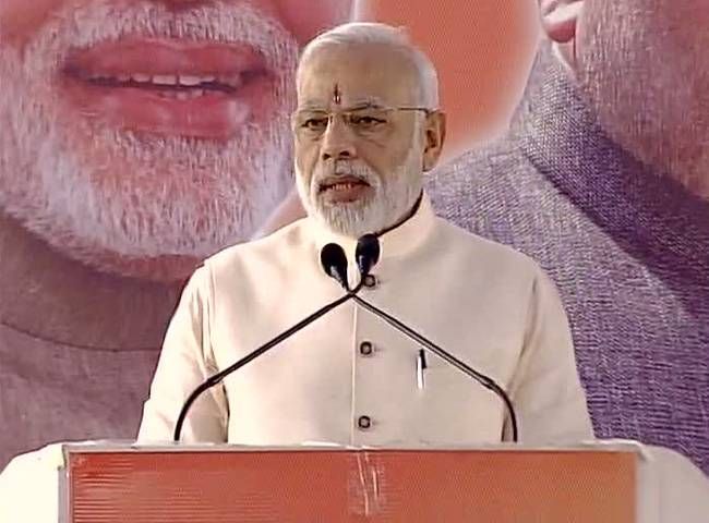 PM मोदी बोले- बधाई हो साक्षी, तिरंगे को ताकत देने के लिए PM मोदी बोले- बधाई हो साक्षी, तिरंगे को ताकत देने के लिए