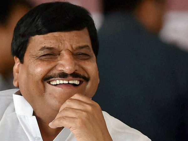 शिवपाल यादव ने दिखाया दम, आते आते दो धराशाई शिवपाल यादव ने दिखाया दम, आते आते दो धराशाई