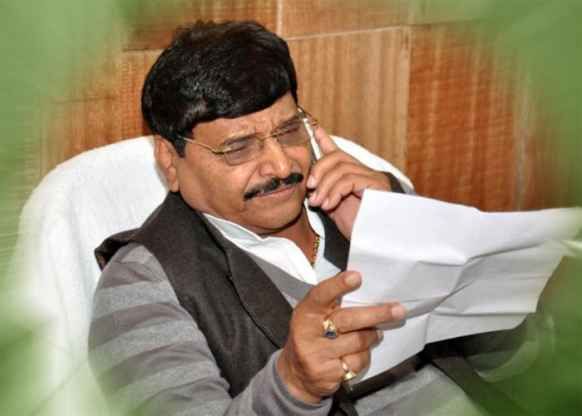 शिवपाल का विरोधः आजमगढ़, मैनपुरी, नोएडा और बदायूं में भी सामूहिक इस्तीफे शिवपाल का विरोधः आजमगढ़, मैनपुरी, नोएडा और बदायूं में भी सामूहिक इस्तीफे