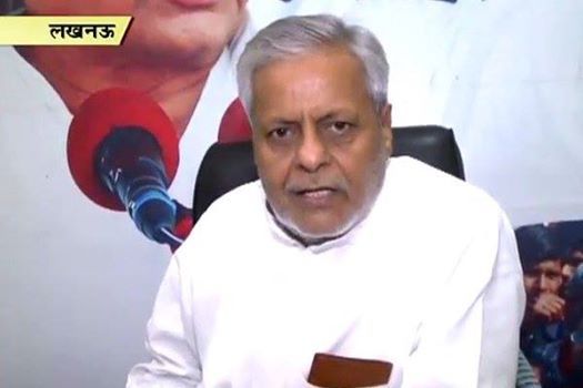 राजनीति को माफिया से मुक्त कर रहे अखिलेश राजनीति को माफिया से मुक्त कर रहे अखिलेश