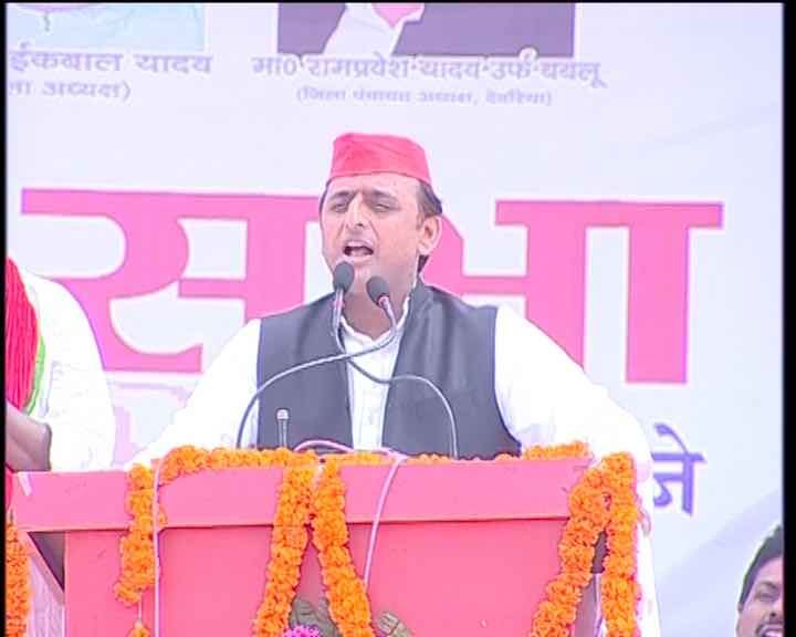 गोरखपुर के बाबा को जहां बिजली का तार दिखाई दे, उसे पकड़ लें, पता चल जाएगा कि बिजली आती है कि नहीं – अखिलेश गोरखपुर के बाबा को जहां बिजली का तार दिखाई दे, उसे पकड़ लें, पता चल जाएगा कि बिजली आती है कि नहीं – अखिलेश