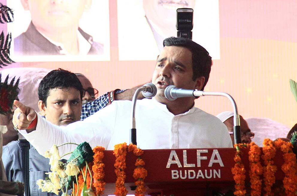 अनुशासनहीनता समाजवादी पार्टी मे बर्दाश्त नहीं की जाएगी – धर्मेन्द्र यादव अनुशासनहीनता समाजवादी पार्टी मे बर्दाश्त नहीं की जाएगी – धर्मेन्द्र यादव