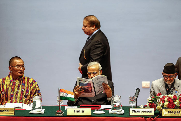 पाक को एक और झटका, किया सार्क का बहिष्कार, भूटान-बांग्लादेश साथ पाक को एक और झटका, किया सार्क का बहिष्कार, भूटान-बांग्लादेश साथ