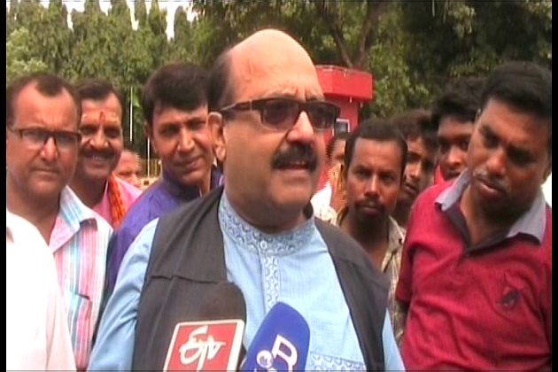 लालू के कारण ही बिहार में खड़ा है नीतीश का सिंहासन : अमर सिंह लालू के कारण ही बिहार में खड़ा है नीतीश का सिंहासन : अमर सिंह