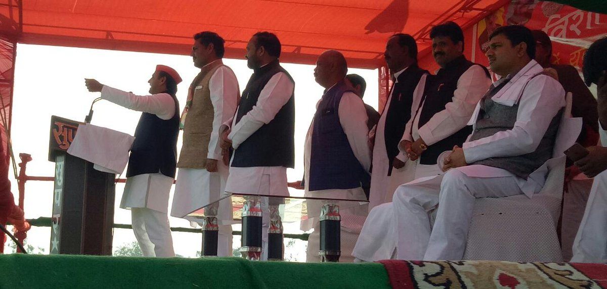 गोमती नदी के सौंदर्यीकरण का काम हम समाजवादियों की देन है – अखिलेश यादव गोमती नदी के सौंदर्यीकरण का काम हम समाजवादियों की देन है – अखिलेश यादव