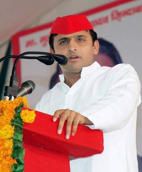 मुझे शिवपाल प्रदेश अध्यक्ष पद पर मंजूर, नेताजी को तंग मत करो मुझे शिवपाल प्रदेश अध्यक्ष पद पर मंजूर, नेताजी को तंग मत करो